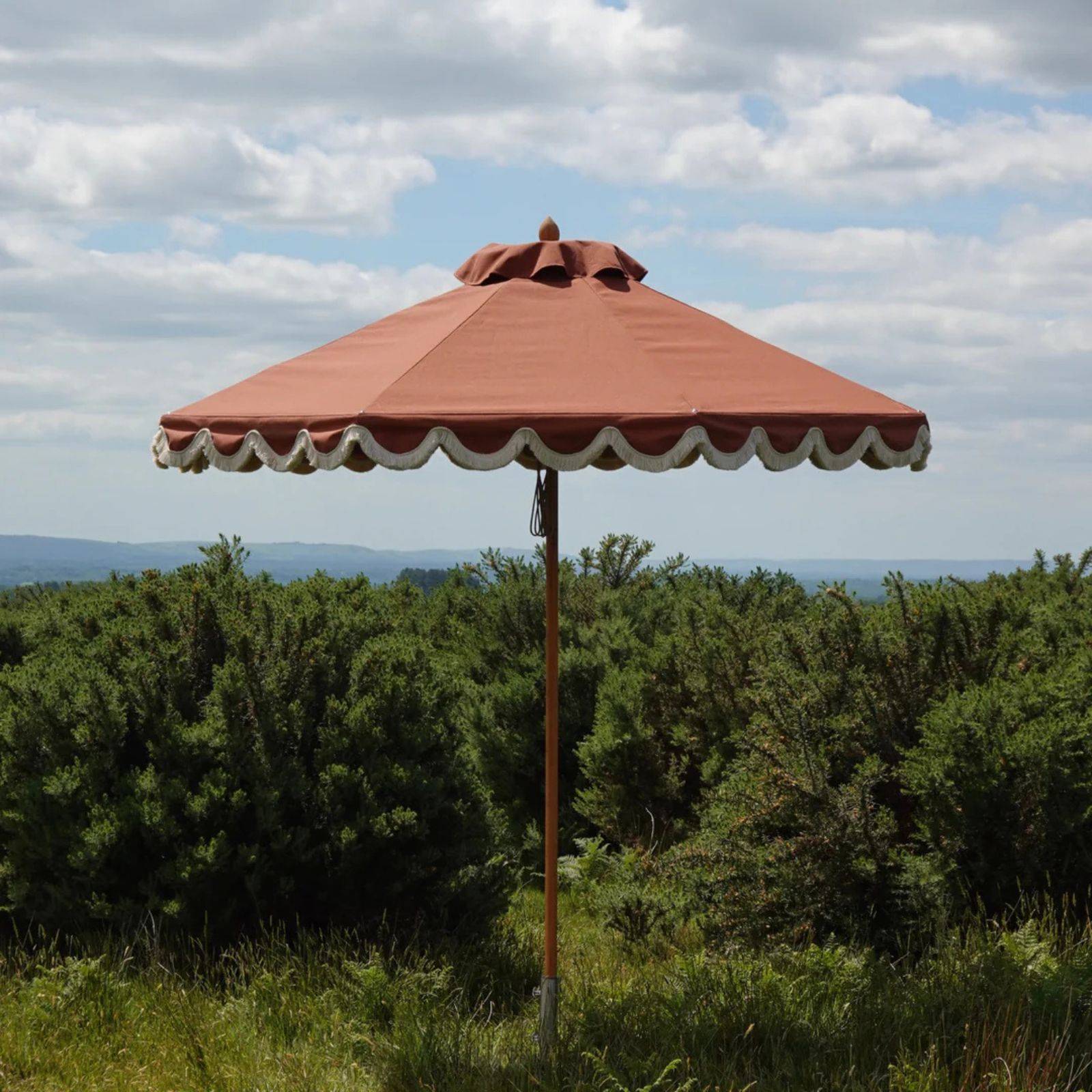 ODL-209 Terracotta Scalloped Parasol with Cream Fringe 1_4600.jpg ODL-209 Terracotta Scalloped Parasol with Cream Fringe 1_4600.jpg